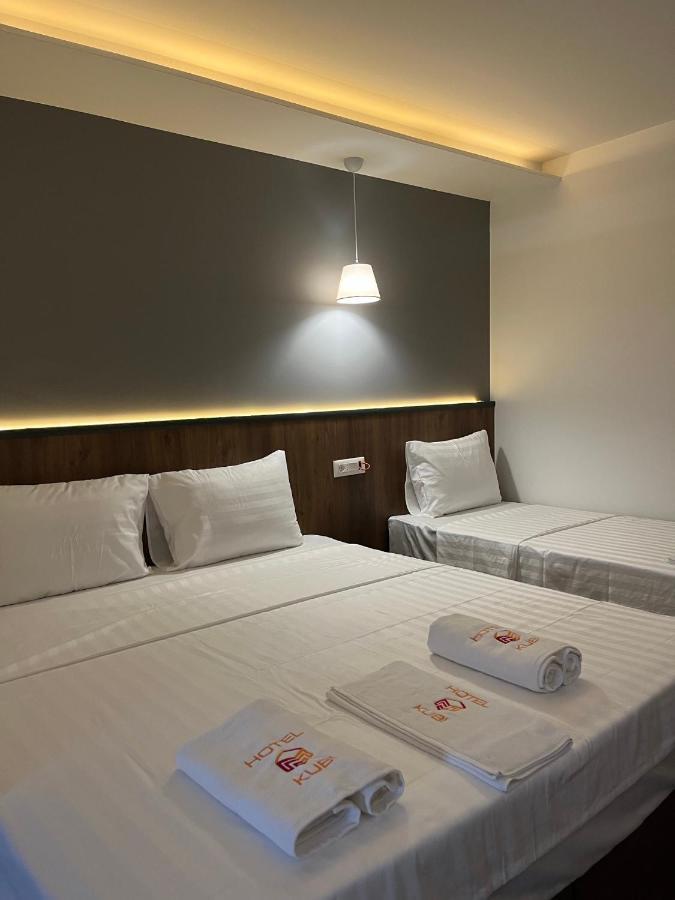 Kubi Hotel Struga Esterno foto