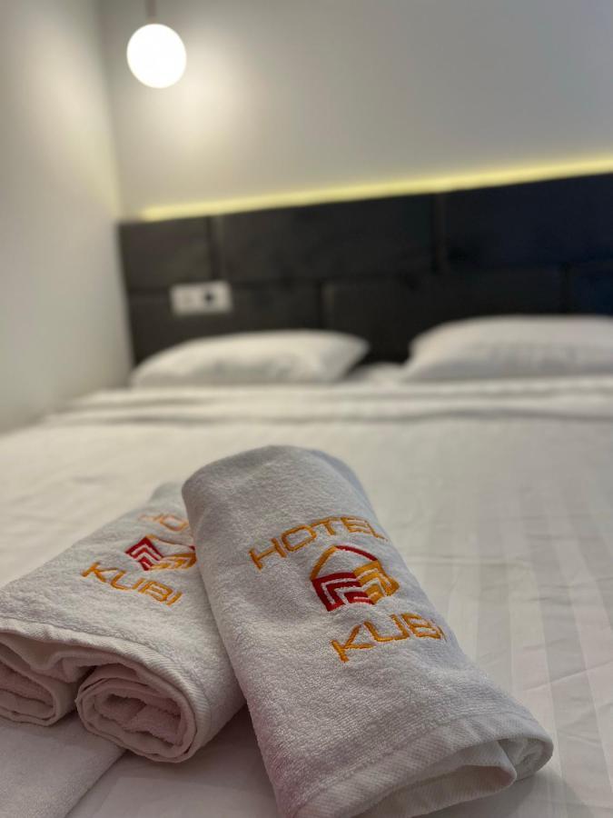 Kubi Hotel Struga Esterno foto
